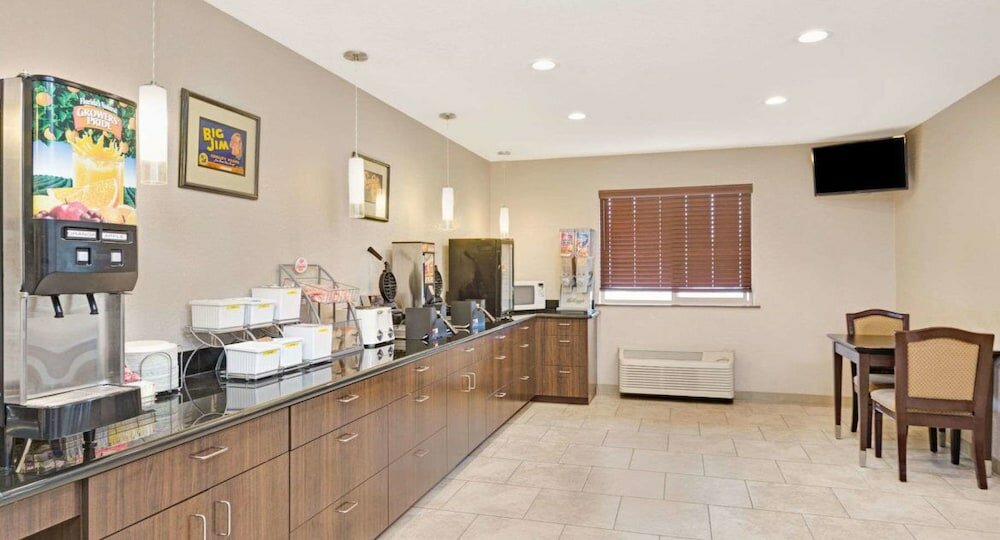 Фото Comfort Inn Gilroy