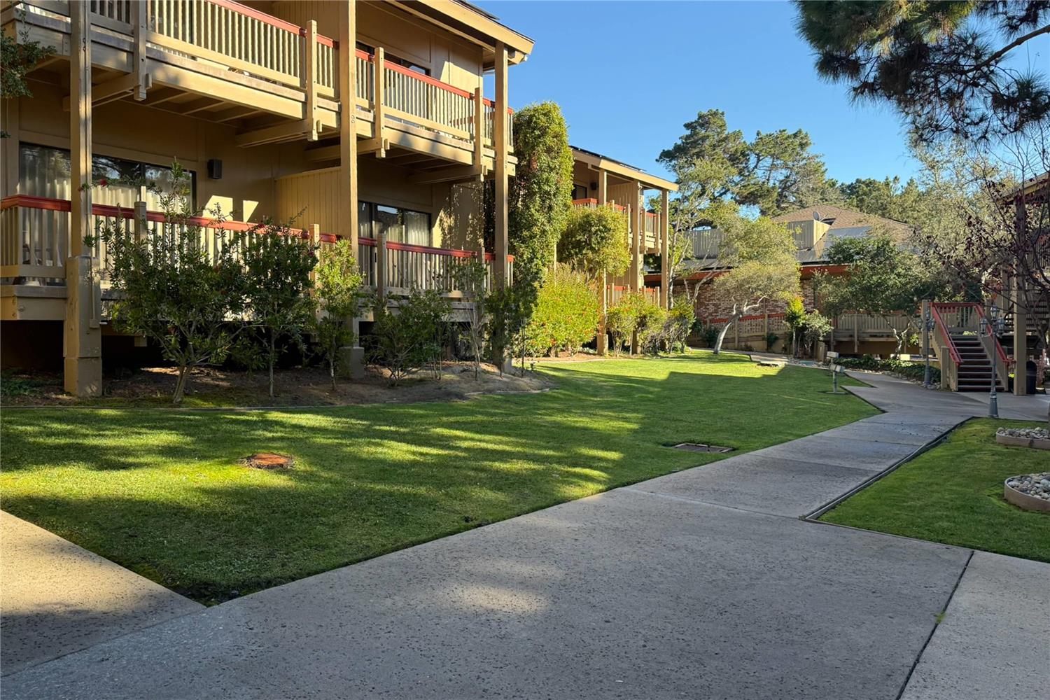 Фото Comfort Inn Monterey Peninsula Airport