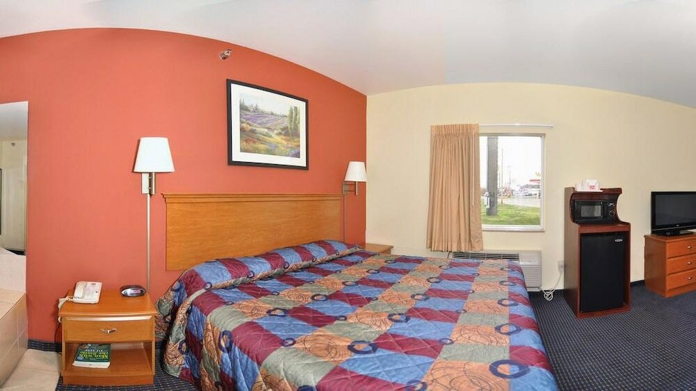 Фото Econo Lodge Inn & Suites Pritchard Road North Little Rock