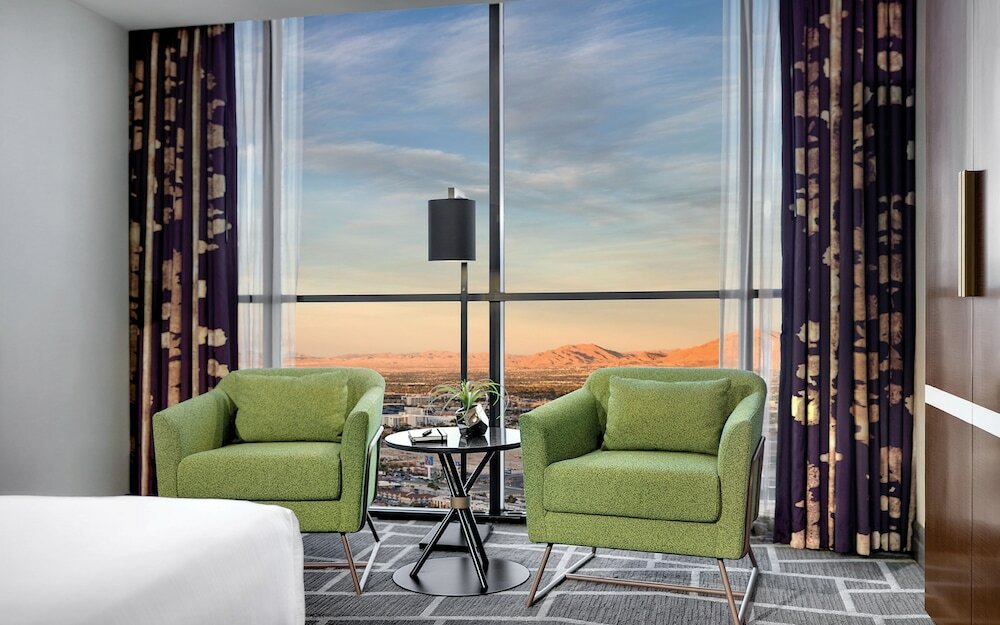 Фото Luxor Hotel and Casino