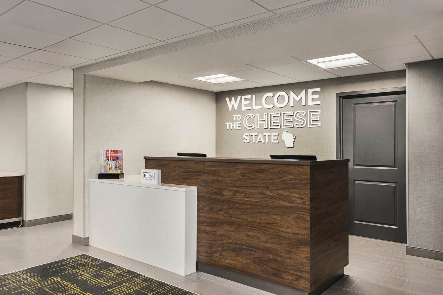 Фото Hampton Inn Milwaukee/Brookfield