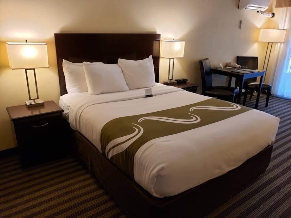 Фото Quality Inn And Suites Vancouver