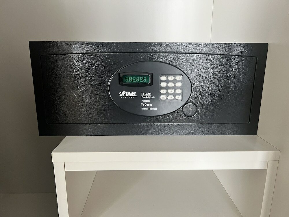 Фото Holiday Inn Toronto Airport East