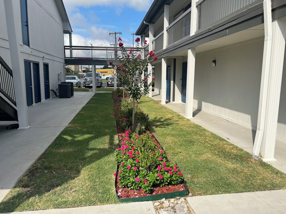 Фото Studio 6 Tulsa, Ok - Central