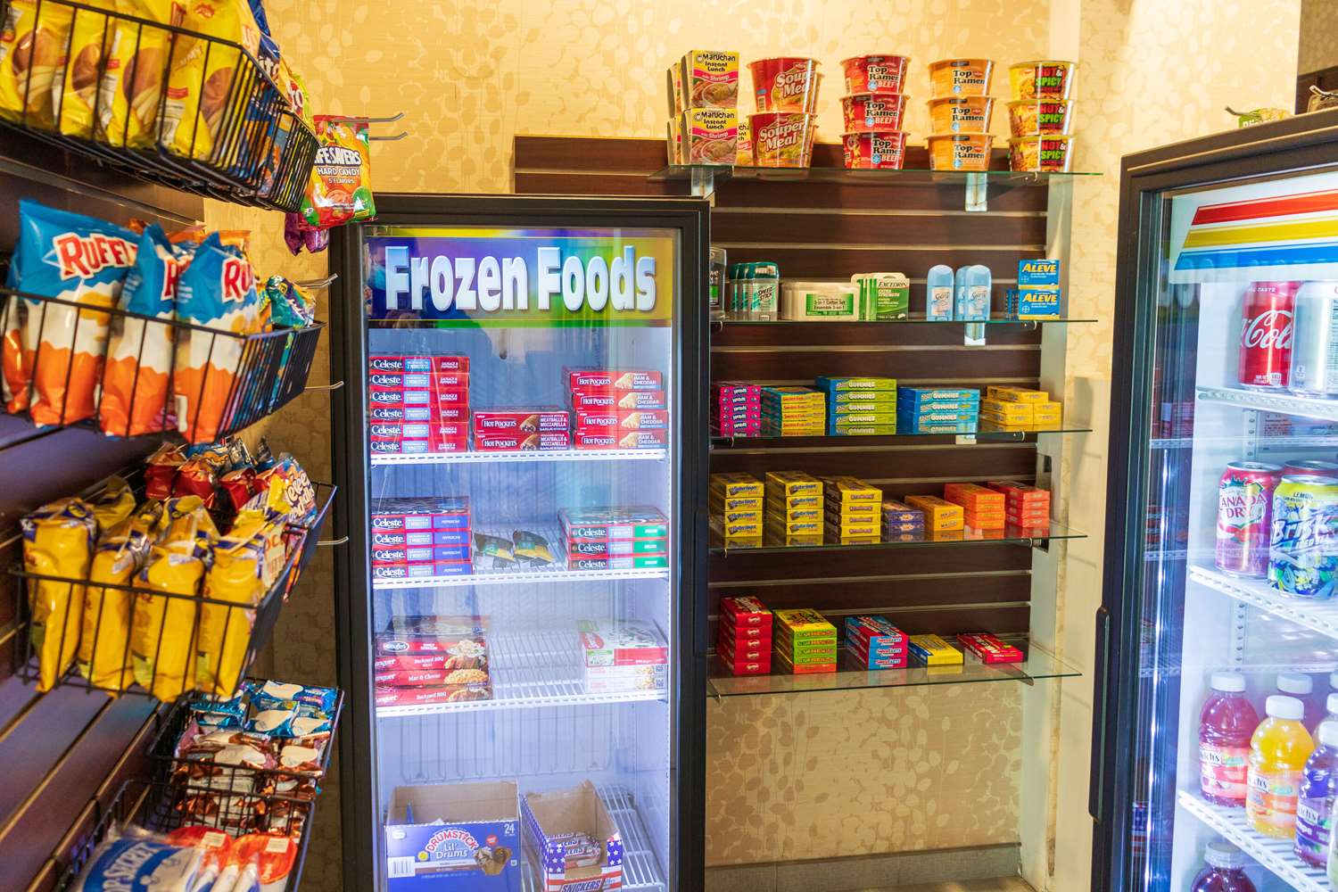 Фото Comfort Inn & Suites Plainville Foxboro