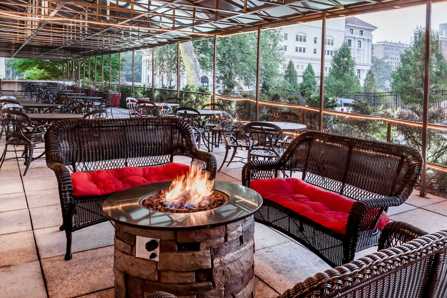 Фото Wyndham Pittsburgh University Center