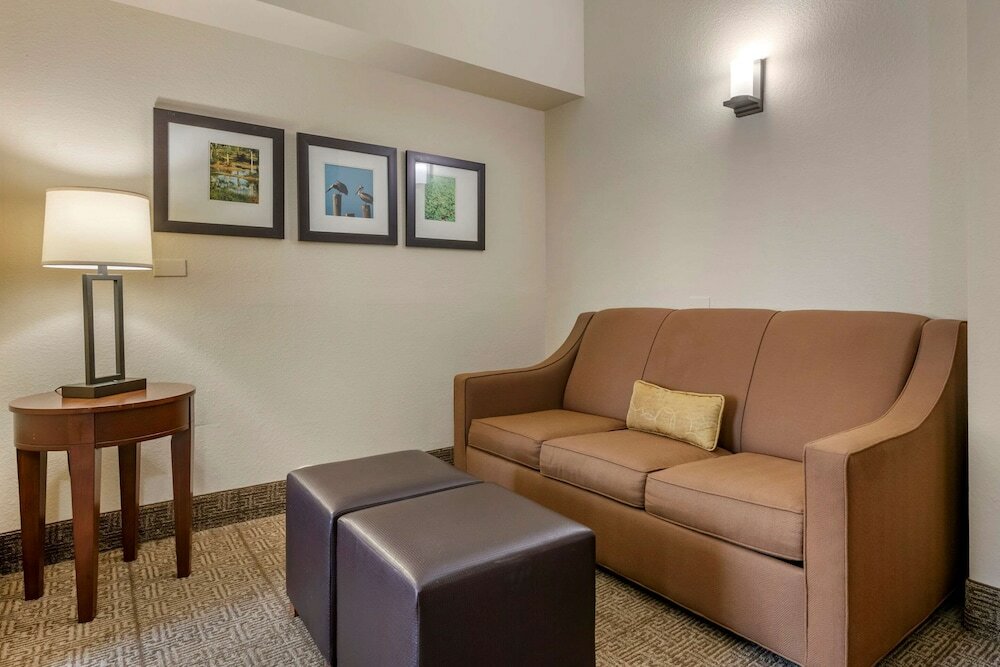 Фото Comfort Suites Sawgrass