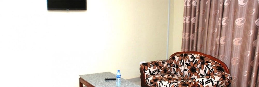 Фото Kahondo Buffalo Hotel