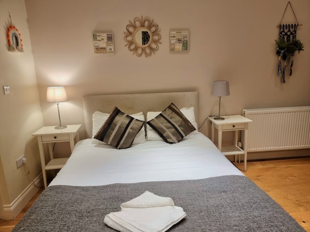 Фото Urban Stay Oxford Gardens Apartments