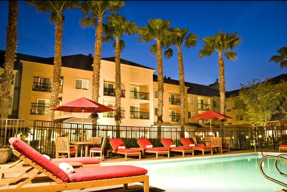 Фото Courtyard by Marriott Milpitas Silicon Valley