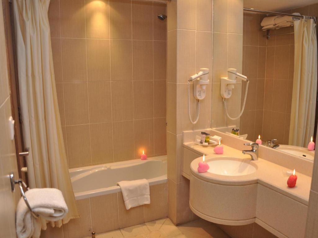 Фото Reef Al Malaz Hotel International