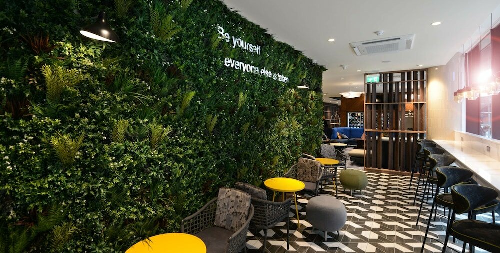 Фото Travelodge Plus Dublin City Centre