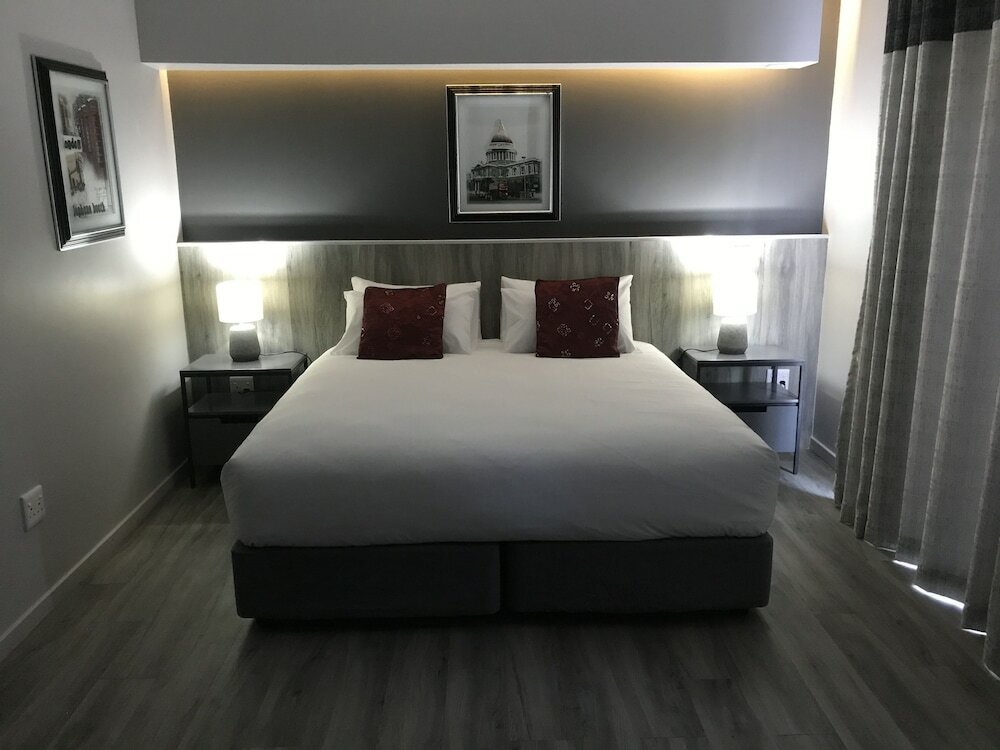 Фото La Orchard Hotel