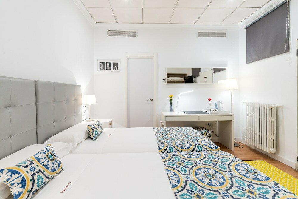 Фото Hotel Sevilla