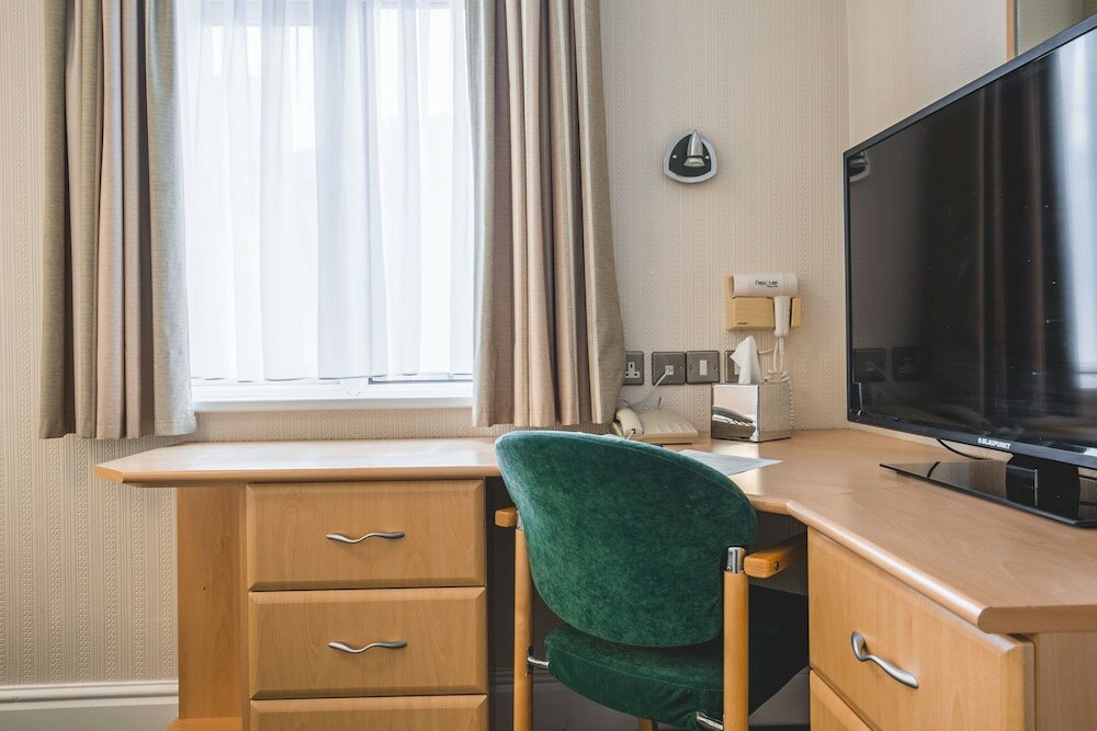 Фото The Wycliffe Hotel