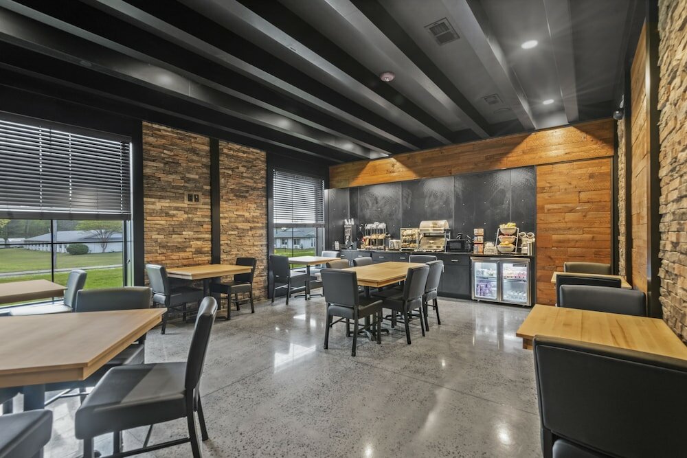 Фото Cobblestone Hotel & Suites - Cullman