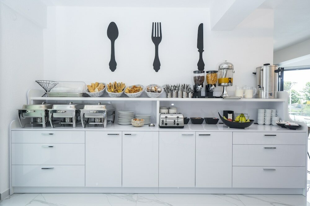 Фото Avaton Luxury Resort