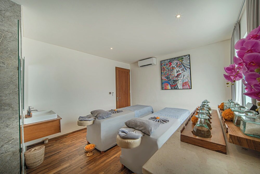Фото Ayona Villa Canggu by Ini Vie Hospitality