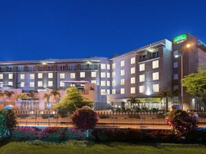 Гостиница Courtyard by Marriott Kingston, Jamaica