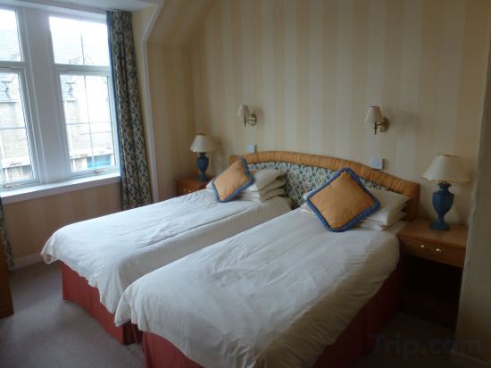 Фото Castletown Hotel