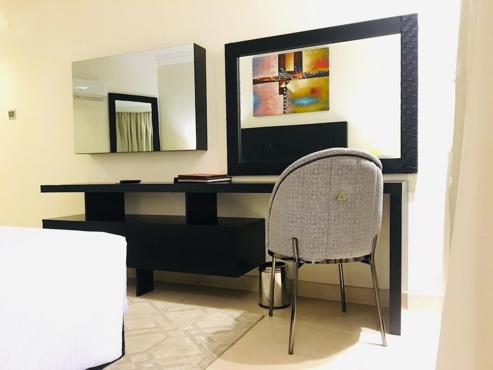 Фото Summerset Continental Hotel Maitama