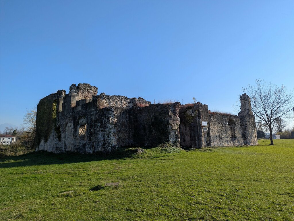 Landmark, attraction Дворец князей Чачба-Шеваршидзе, Gudauta District, photo