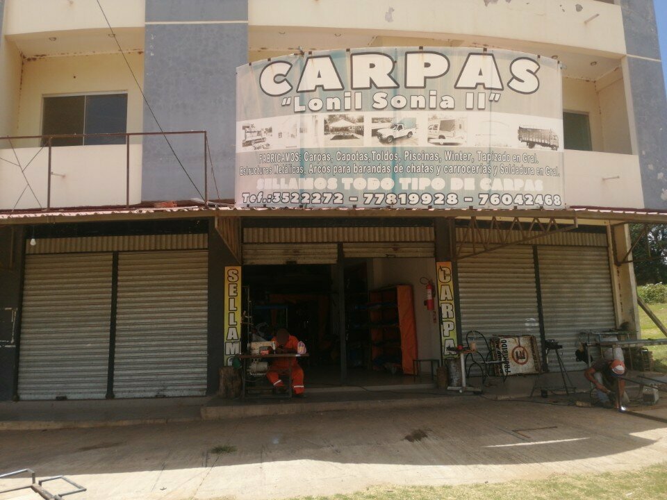 Frame and awning structures Lonil Sonia i and II, Santa Cruz de la Sierra, photo