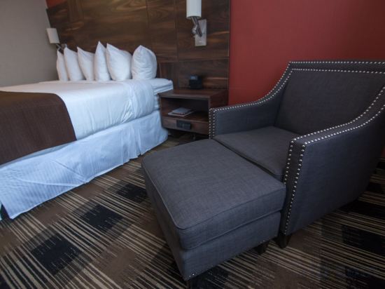 Фото Baymont by Wyndham Medicine Hat