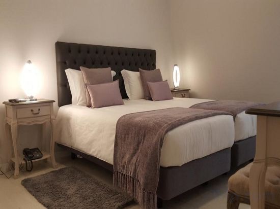 Фото Grande Pensão Alcobia