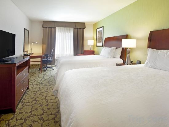 Фото Hilton Garden Inn Fort Collins