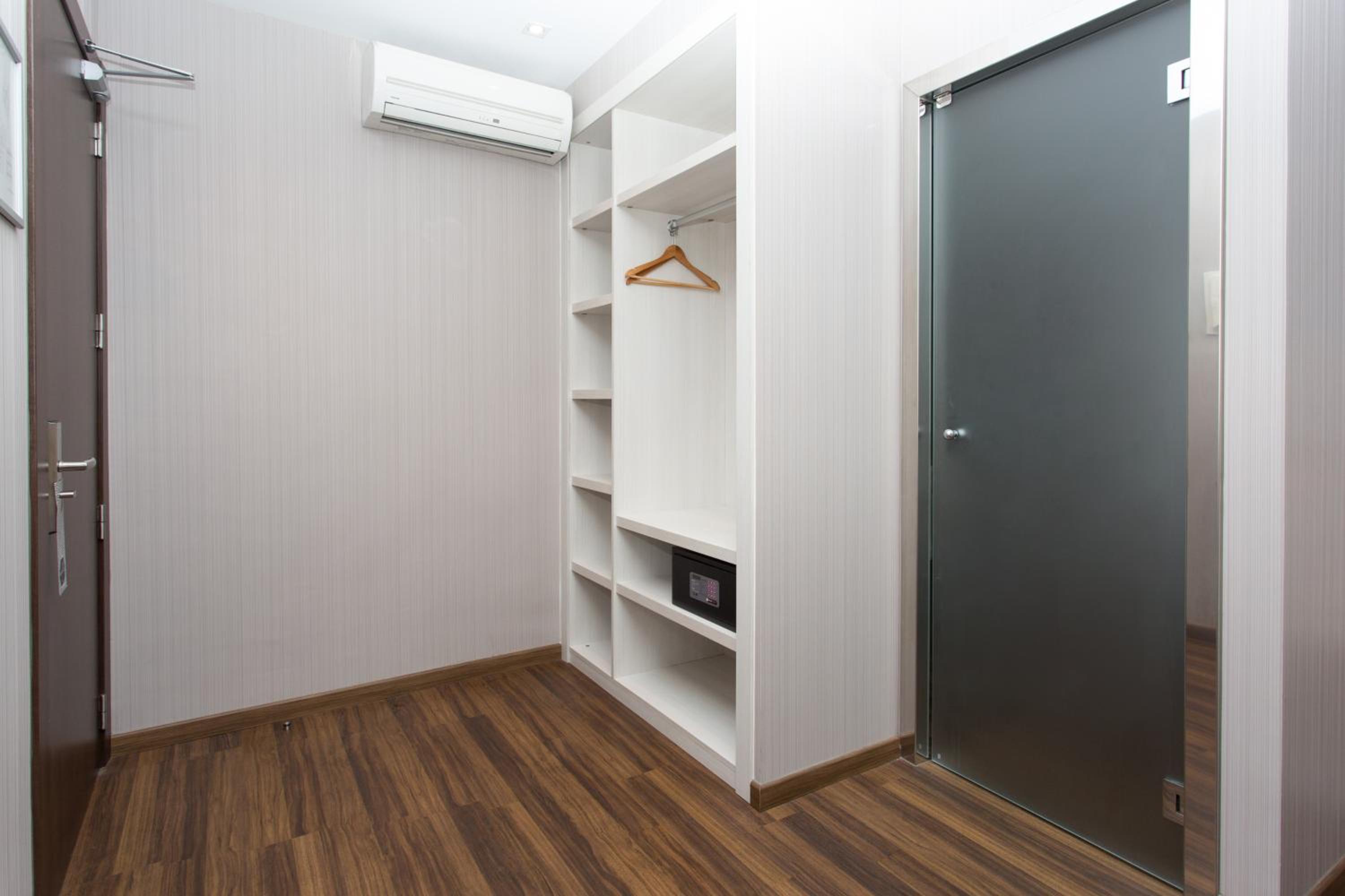 Фото Opera Ramblas