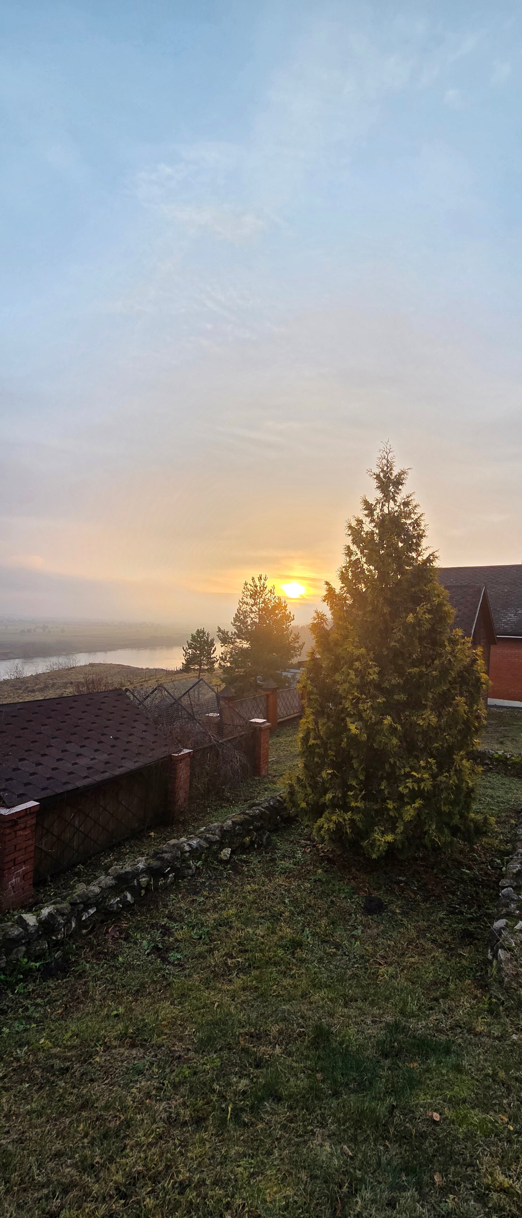 Фото River House