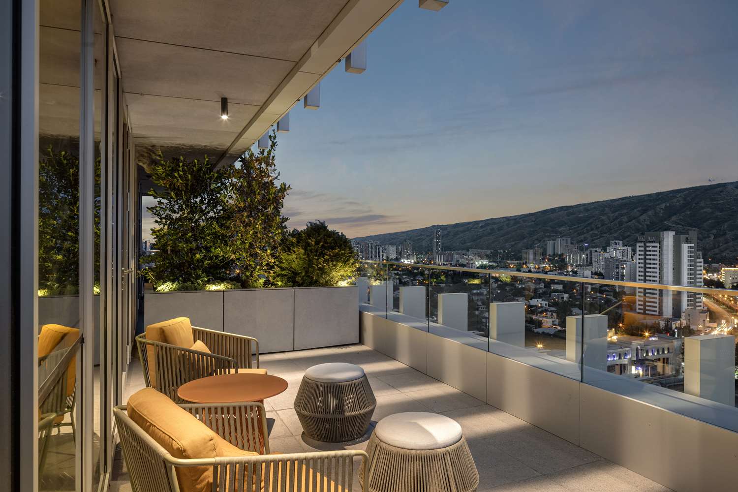 Фото Hilton Garden Inn Tbilisi Riverview