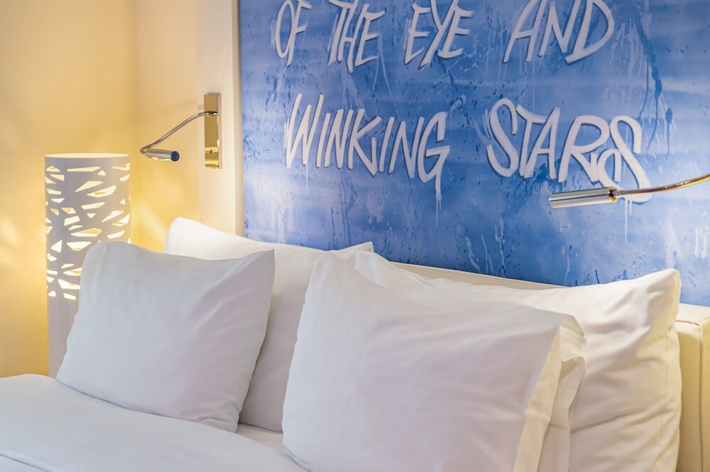 Фото Hotel N'vY