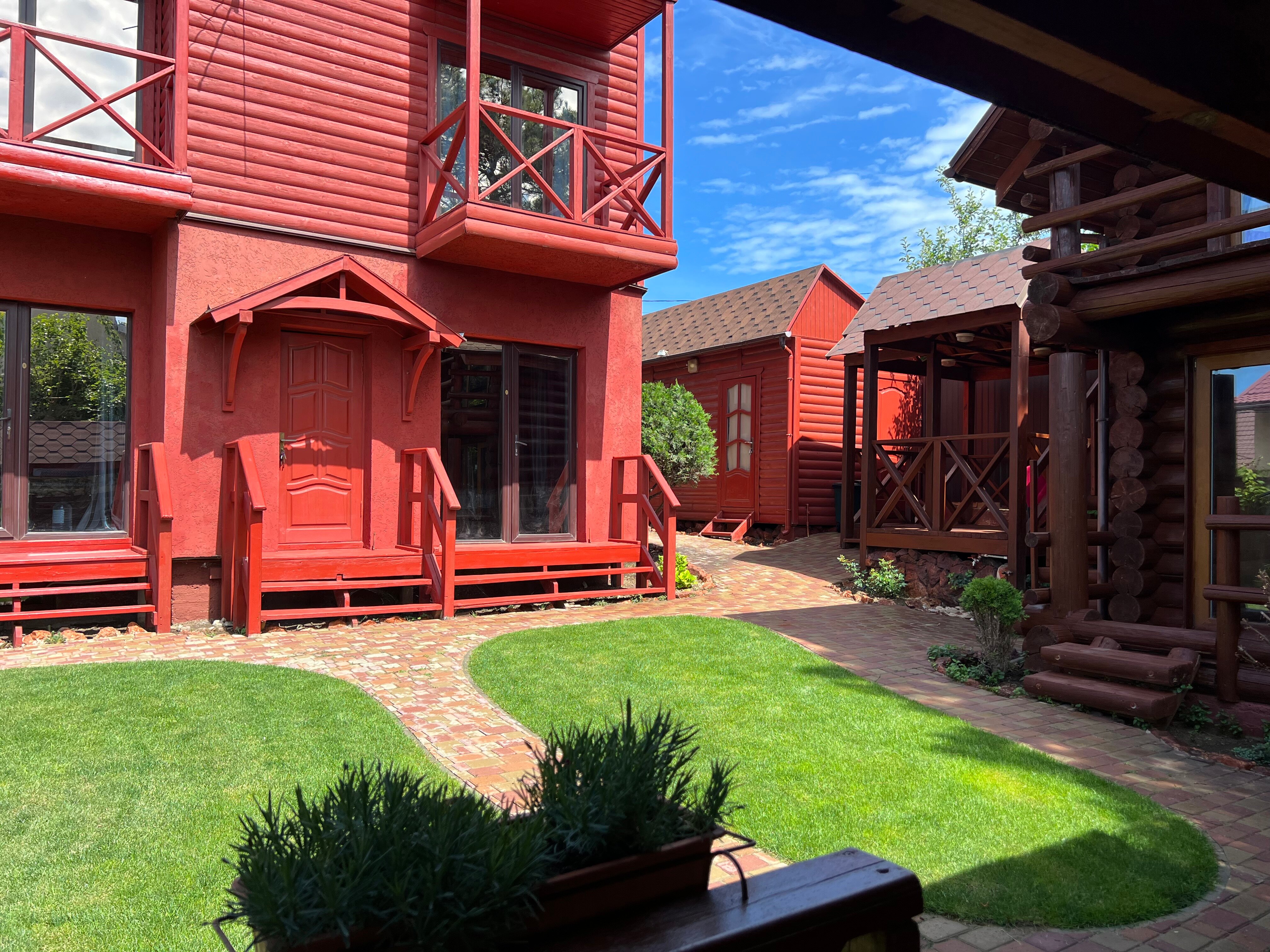 Фото Сосновый двор