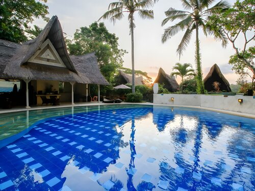 Внешний вид отеля Kupu Kupu Barong Villas and Tree SPA by L'occitane в Кедеватане, фото 1