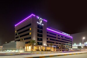 отель Premier Inn Abu Dhabi Int Airport