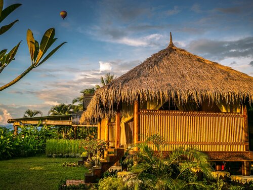 Гостиница Riverside Boutique Resort, Vang Vieng