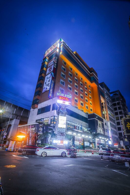 Гостиница Noblesse Hotel в Сеуле