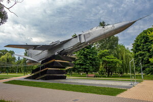 Памятник бомбардировщику Су-24М (Gomiel, Fiestyvalny park), landmark, attraction