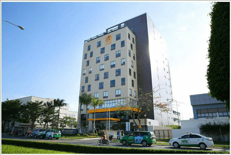 Mobile phone store The Gioi Di Dong, Ho Chi Minh, photo