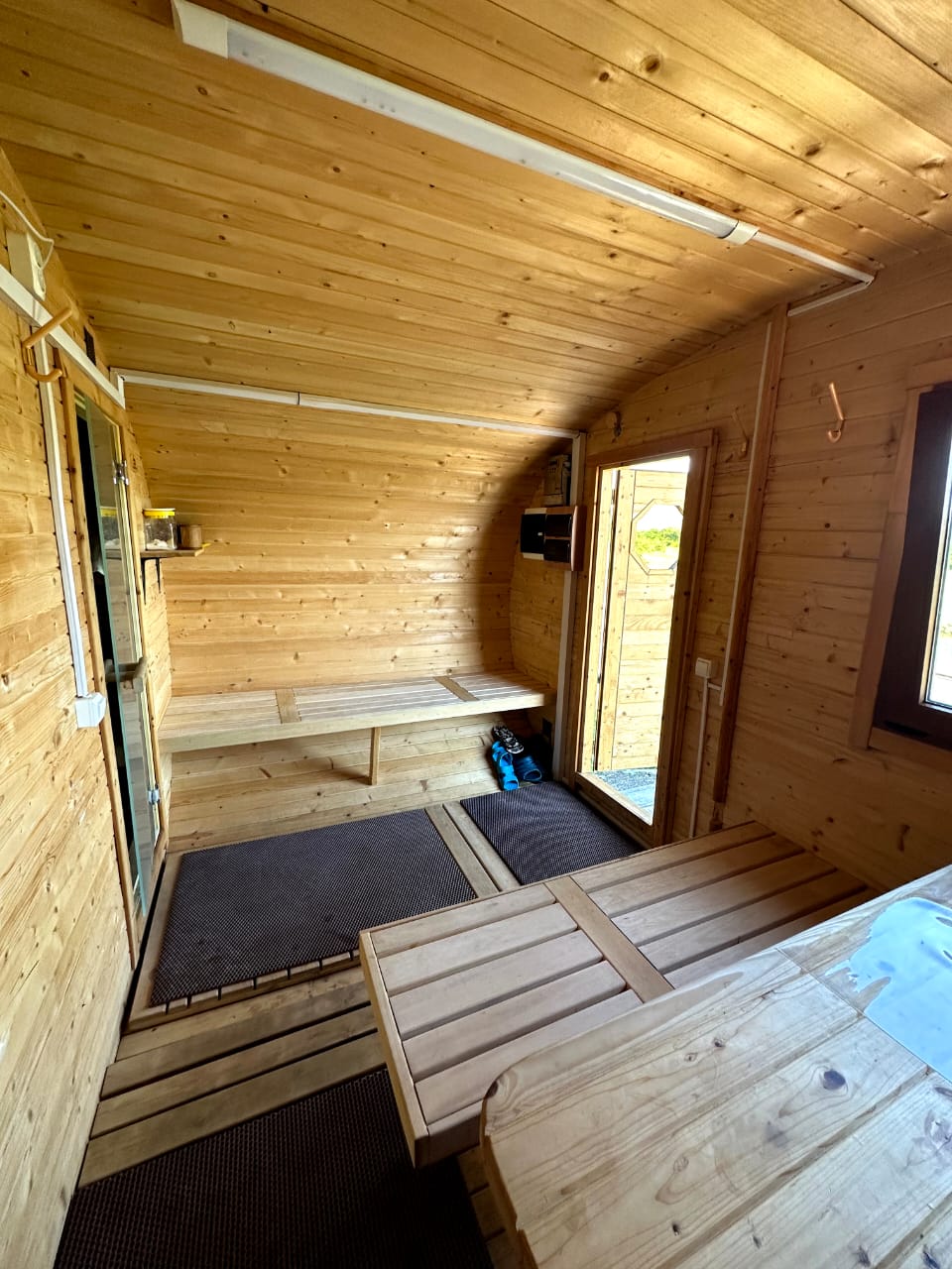 Фото Домик в терновнике