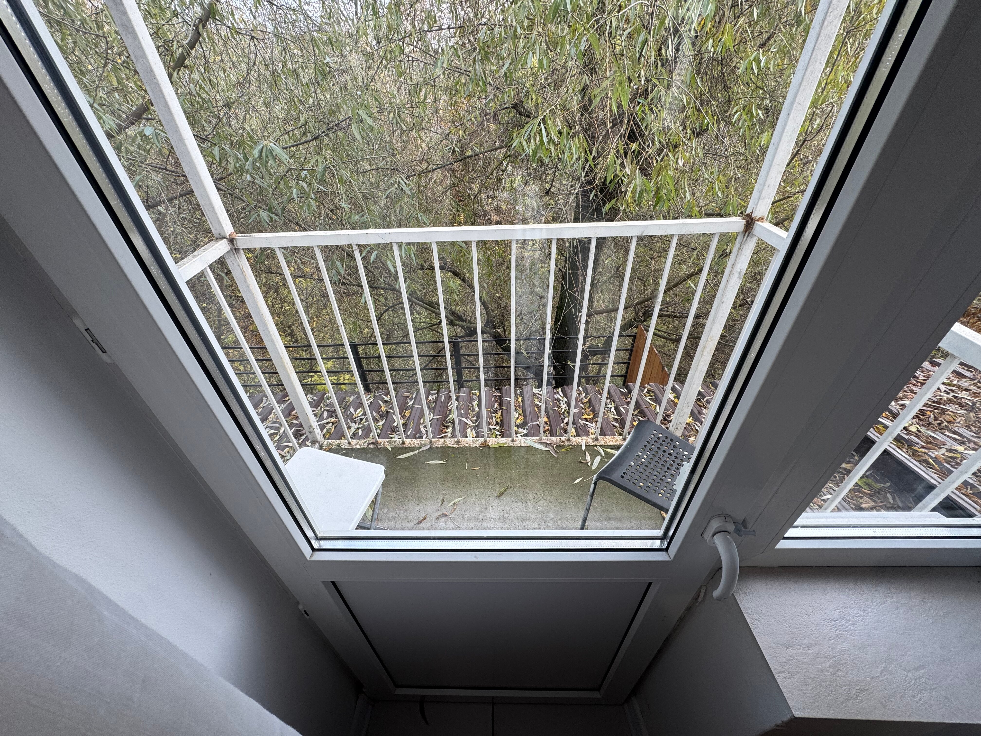 Фото Белоснежный дом в историческом центре