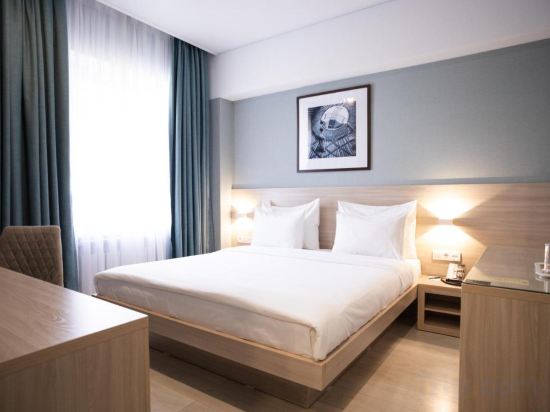 Фото Grand Hotel Kazybek Bi