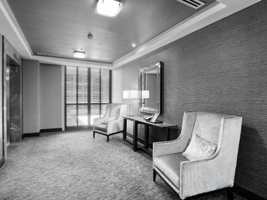 Фото Marsden Viaduct Hotel