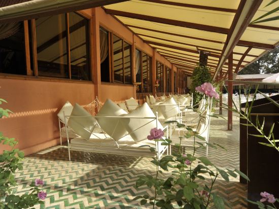 Фото El Andalous Lounge & SPA Hotel