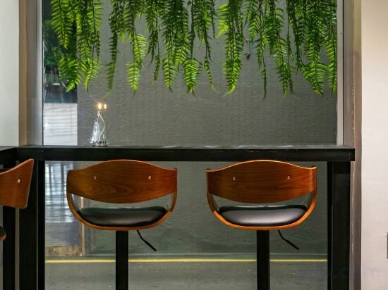 Фото Royce Hotel