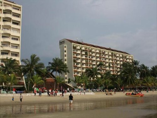 Внешний вид отеля The Regency Tanjung Tuan Beach Resort Port Dickson в Порт-Диксоне, фото 5