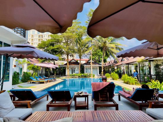 Фото Sea Breeze Resort