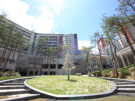 Фото High1 Condominium